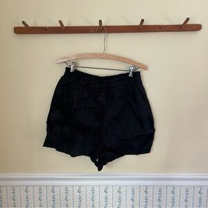 BRAND NEW WOT Elizabeth And James Easy Fabric Shorts